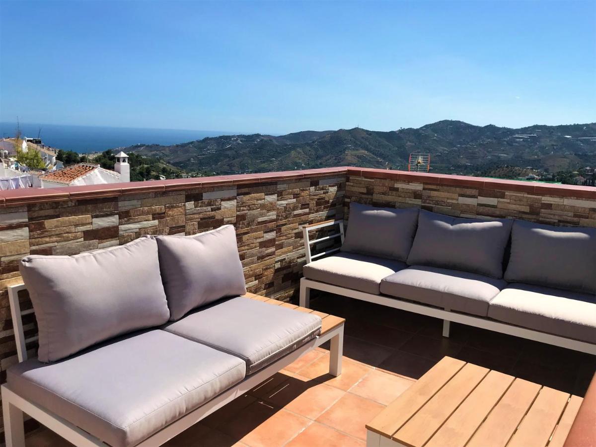 Villa Leyre'S House - Terrace & Sun Frigiliana Esterno foto