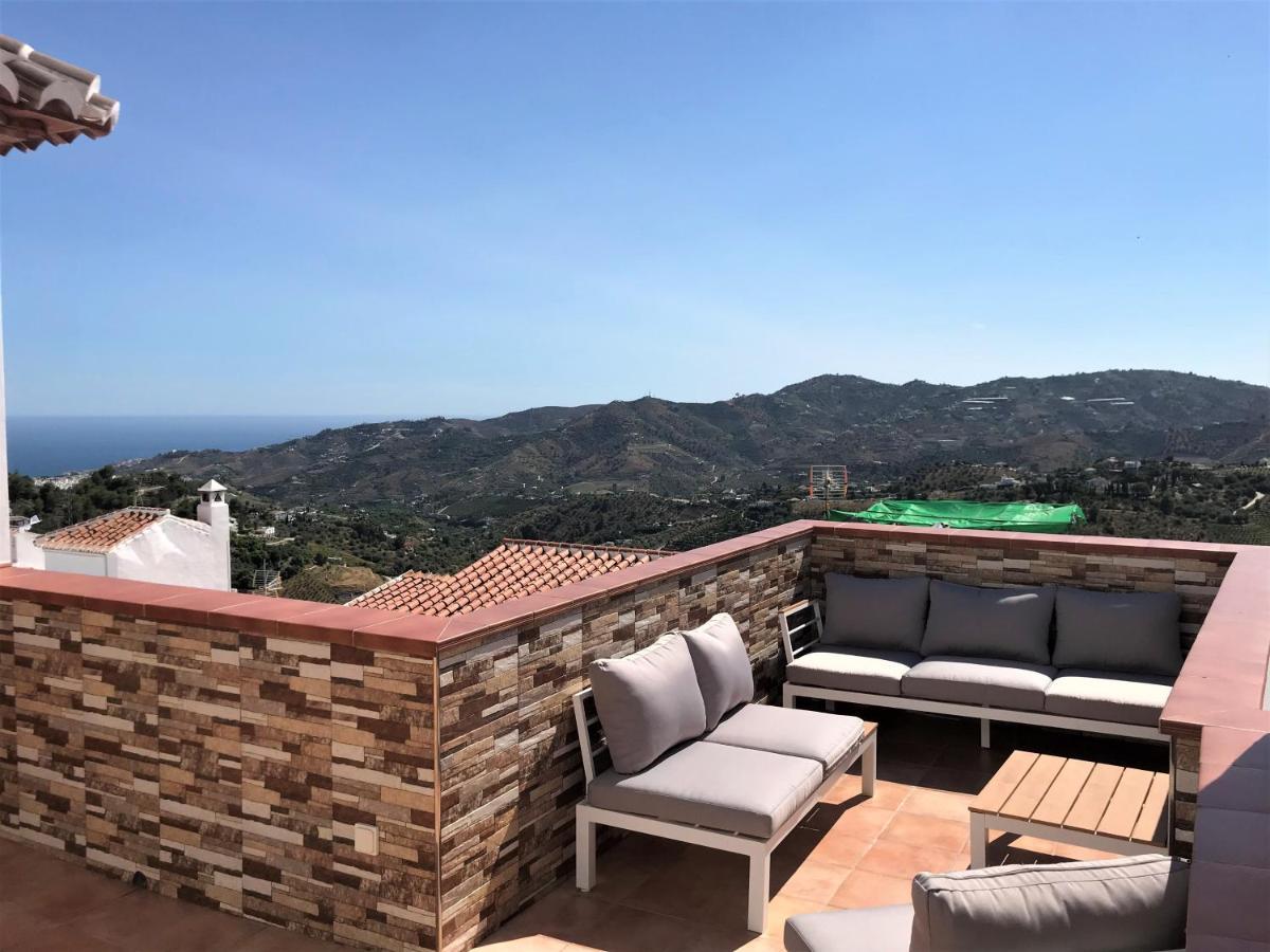Villa Leyre'S House - Terrace & Sun Frigiliana Esterno foto